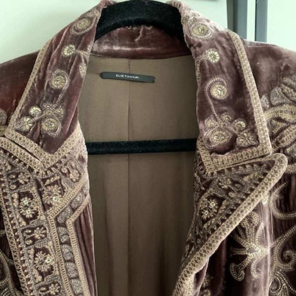 Ellie Tahari Brown Velvet Embroidered Coat